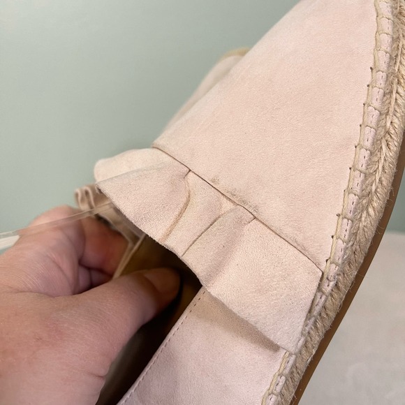 Michael Kors Women's Cream Slip On Suede Round Toe Espadrille Loafers Size 6 - Picture 2 of 12